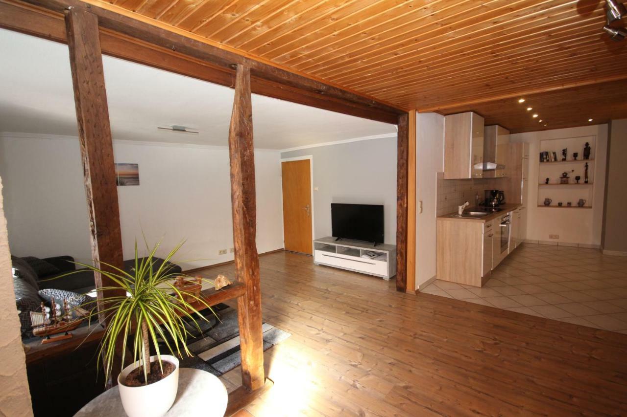 Ferienwohnung Ehlen Im Alten Winzerhaus زلتنغن راختخ المظهر الخارجي الصورة